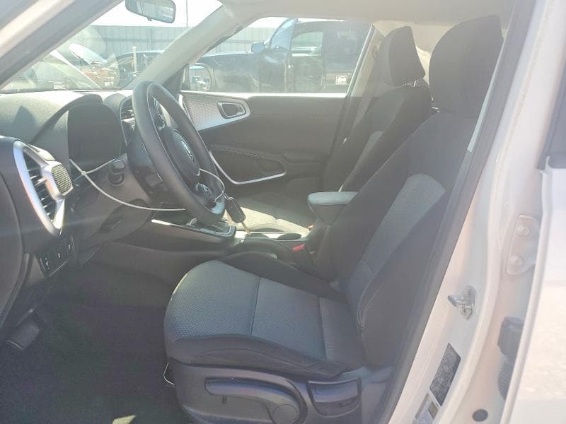 2021 KIA SOUL LX 7