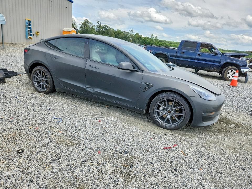 2022 TESLA MODEL 3 4