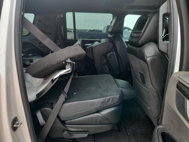 2018 CADILLAC ESCALADE ESV PLATINUM 11