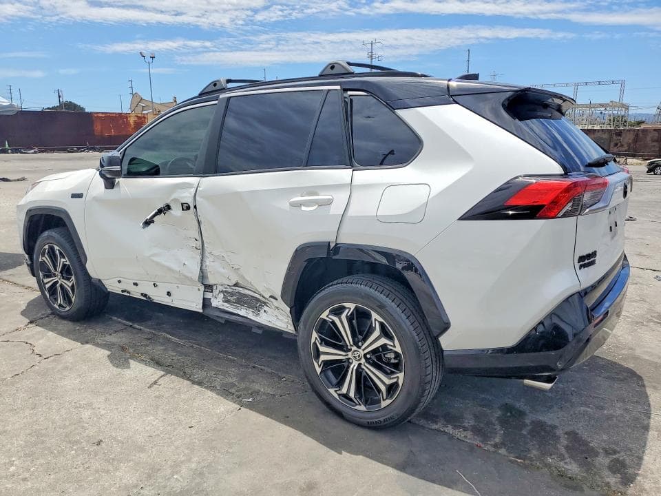 2023 TOYOTA RAV4 PRIME XSE 2