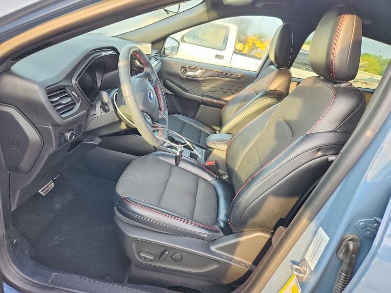 2023 FORD ESCAPE ST LINE 7