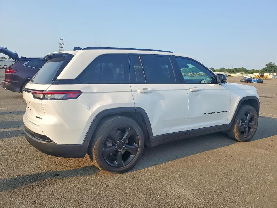 2023 JEEP GRAND CHEROKEE LIMITED 3