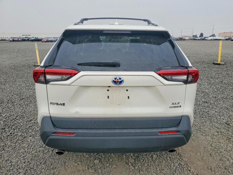 2021 TOYOTA RAV4 HYBRID XLE PREMIUM 6