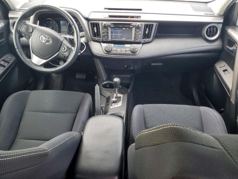 2017 TOYOTA RAV4 XLE 8