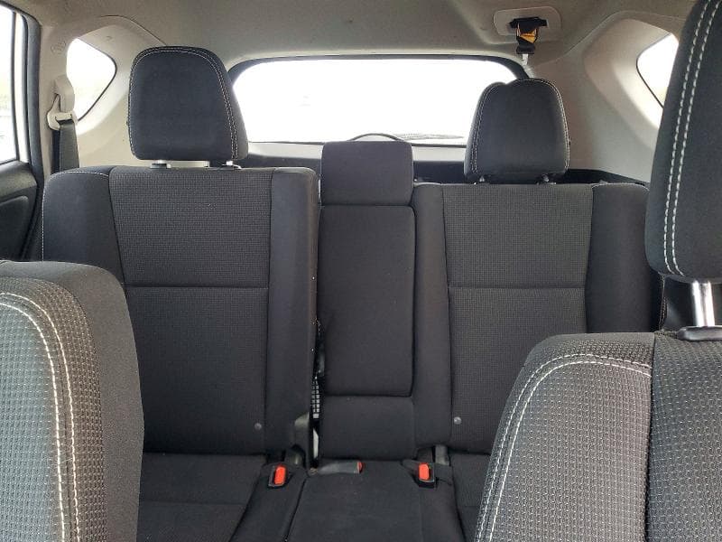 2017 TOYOTA RAV4 XLE 10