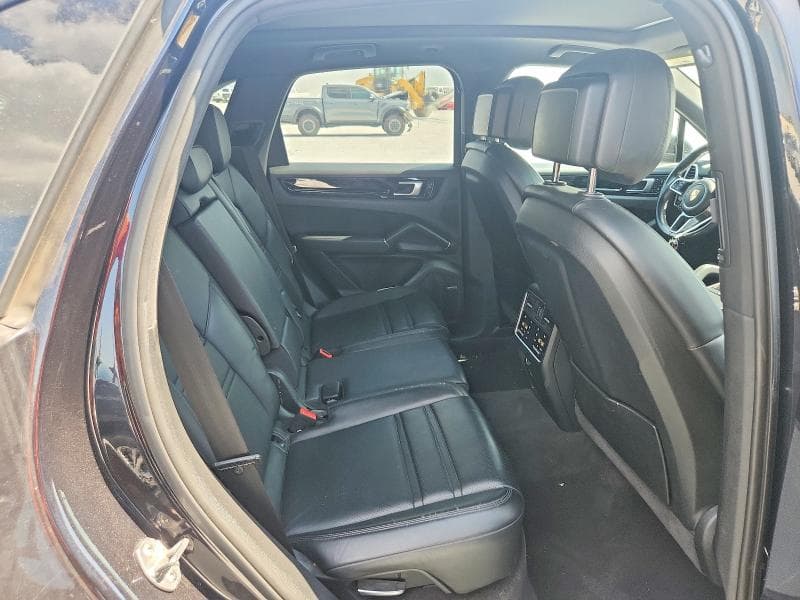 2019 PORSCHE CAYENNE S 11