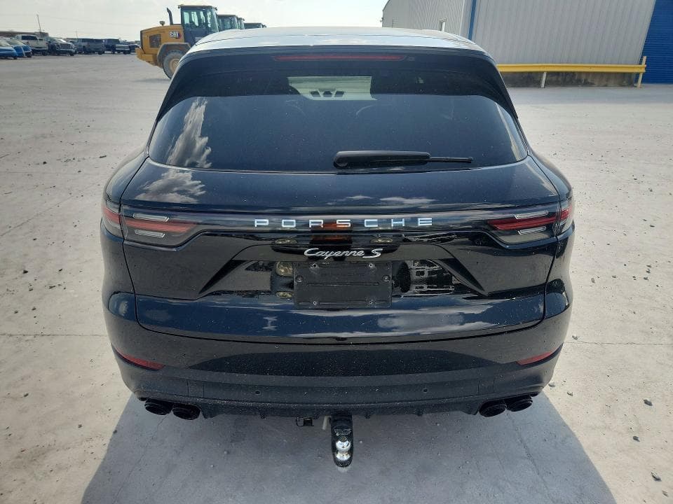 2019 PORSCHE CAYENNE S 6