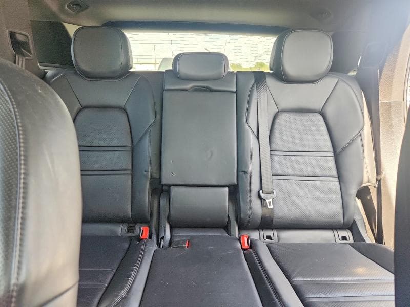 2019 PORSCHE CAYENNE S 10