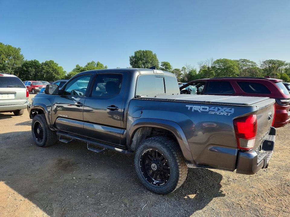 2019 TOYOTA TACOMA TRD SPORT 2