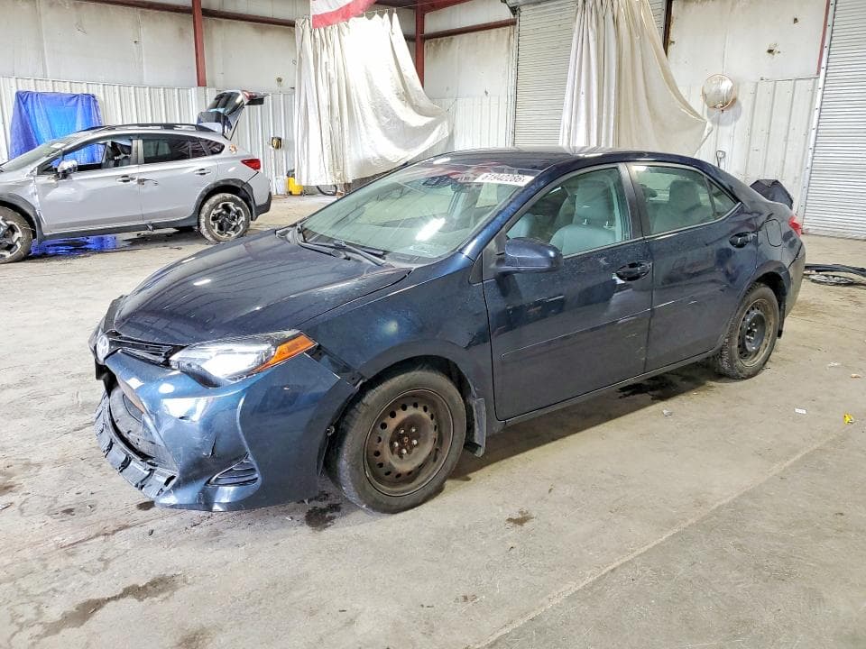 2017 TOYOTA COROLLA LE - 1