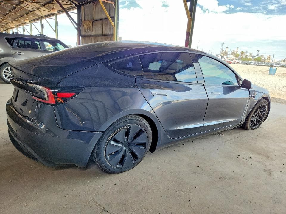 2024 TESLA MODEL 3 3