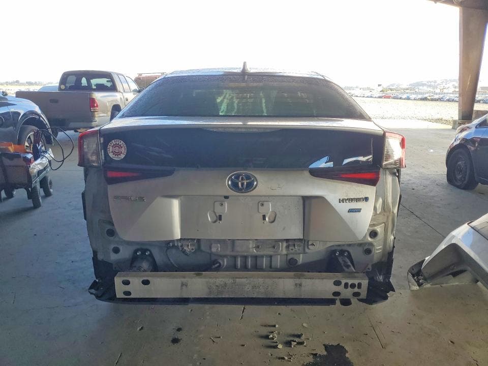 2022 TOYOTA PRIUS L ECO 6