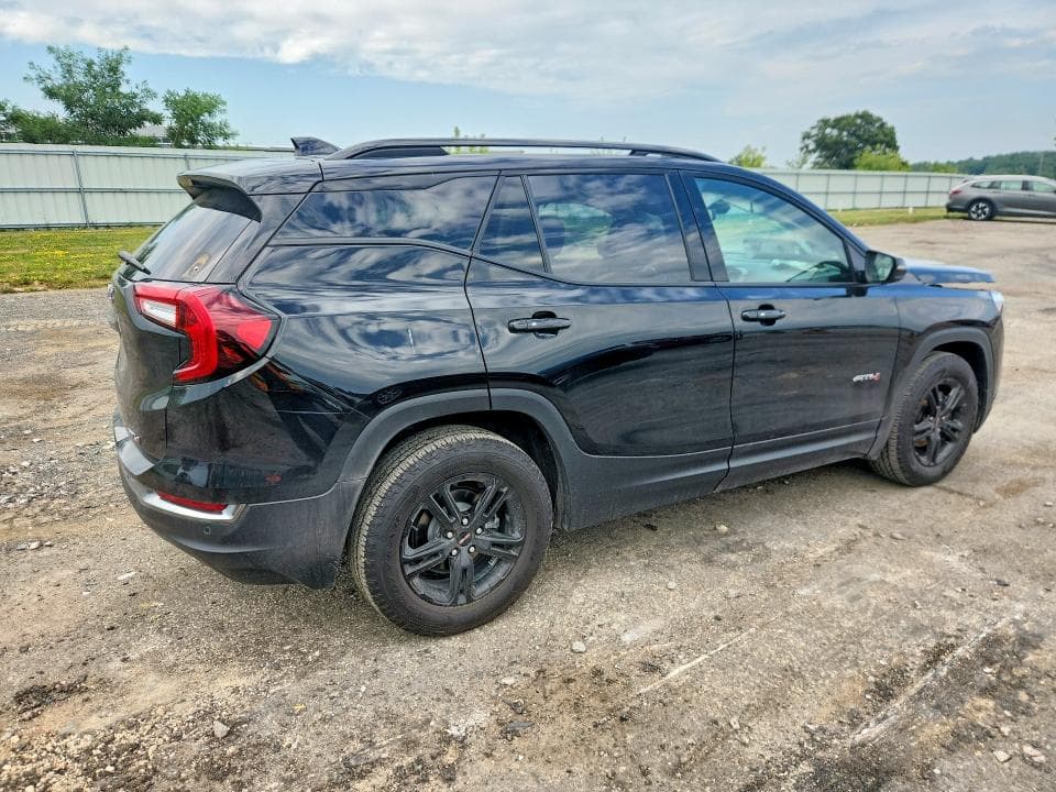 2024 GMC TERRAIN AT4 3