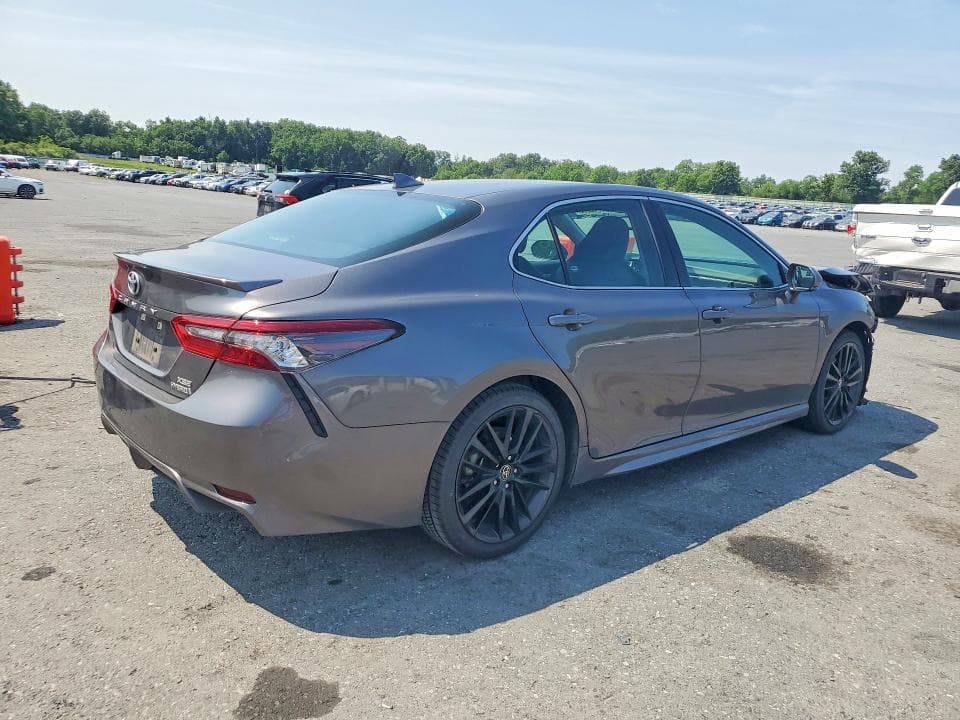 2024 TOYOTA CAMRY XSE 3