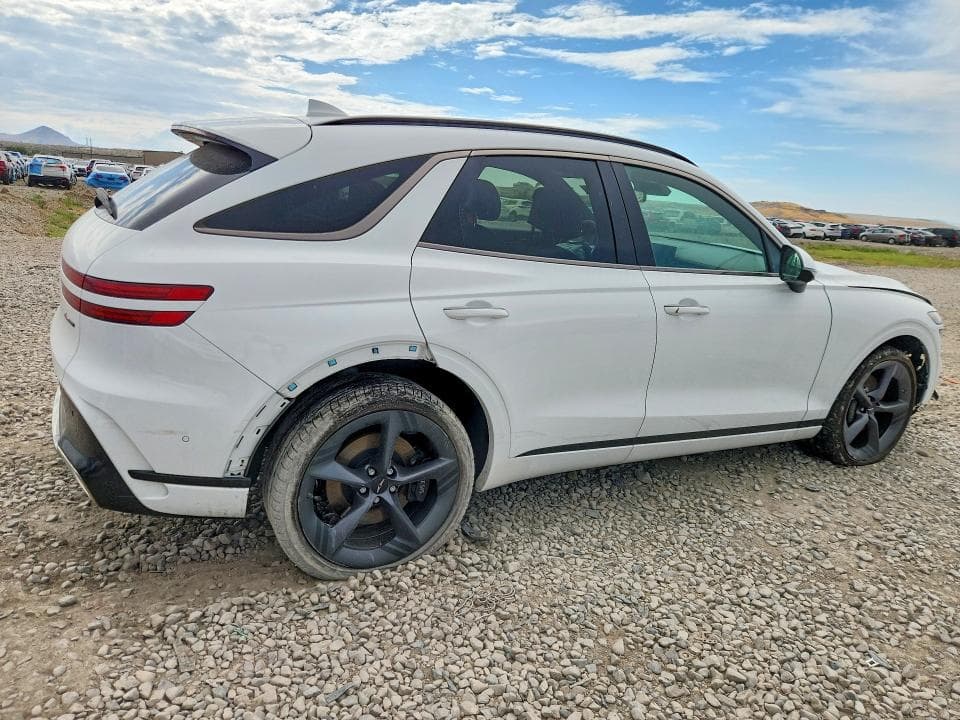 2026 GENESIS GV70 SPORT PRESTIGE 3