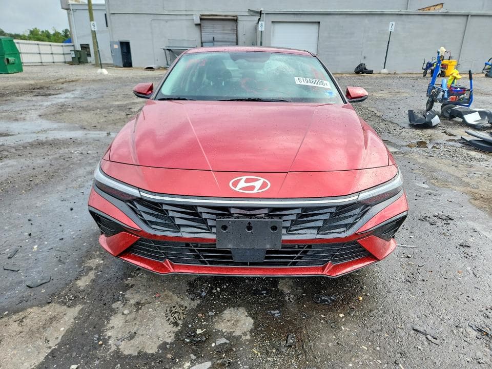 2025 HYUNDAI ELANTRA LIMITED 5