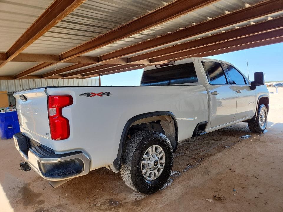 2024 CHEVROLET SILVERADO K2500 HEAVY DUTY LT 3