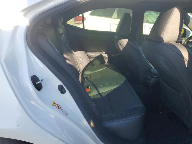 2018 LEXUS IS 300 300 10