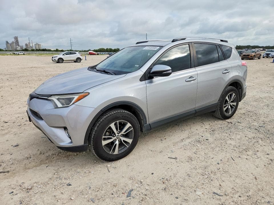 2018 TOYOTA RAV4 XLE - 1