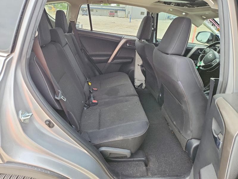 2018 TOYOTA RAV4 XLE 11