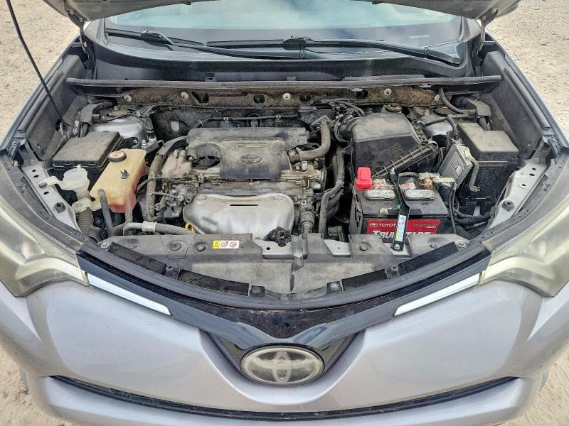 2018 TOYOTA RAV4 XLE 12