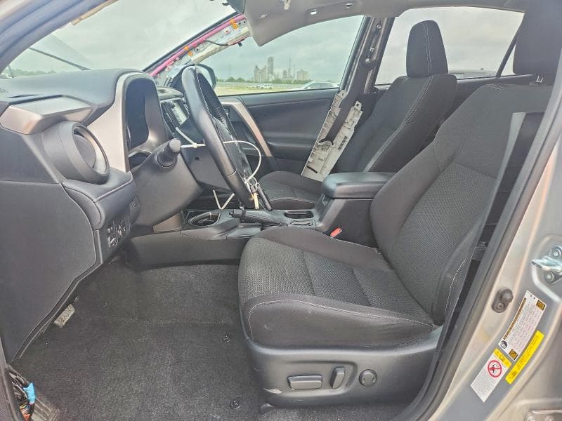 2018 TOYOTA RAV4 XLE 7
