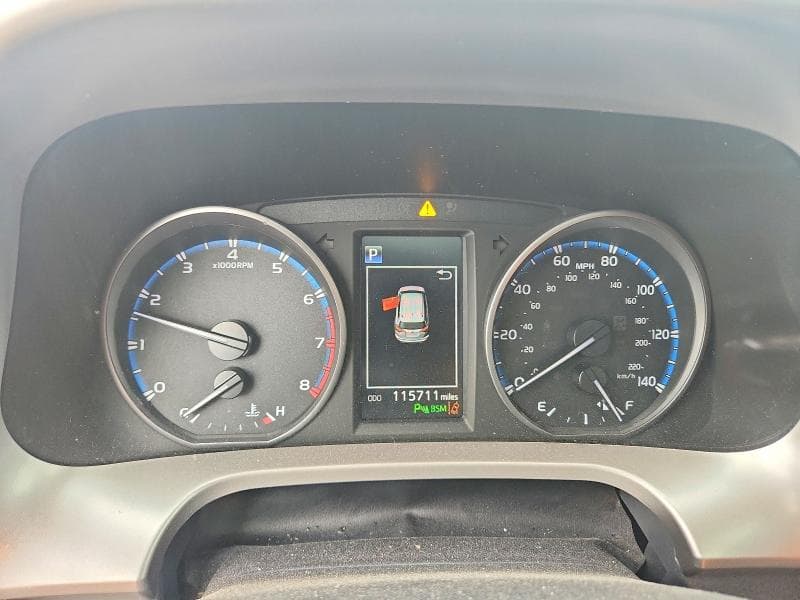 2018 TOYOTA RAV4 XLE 9