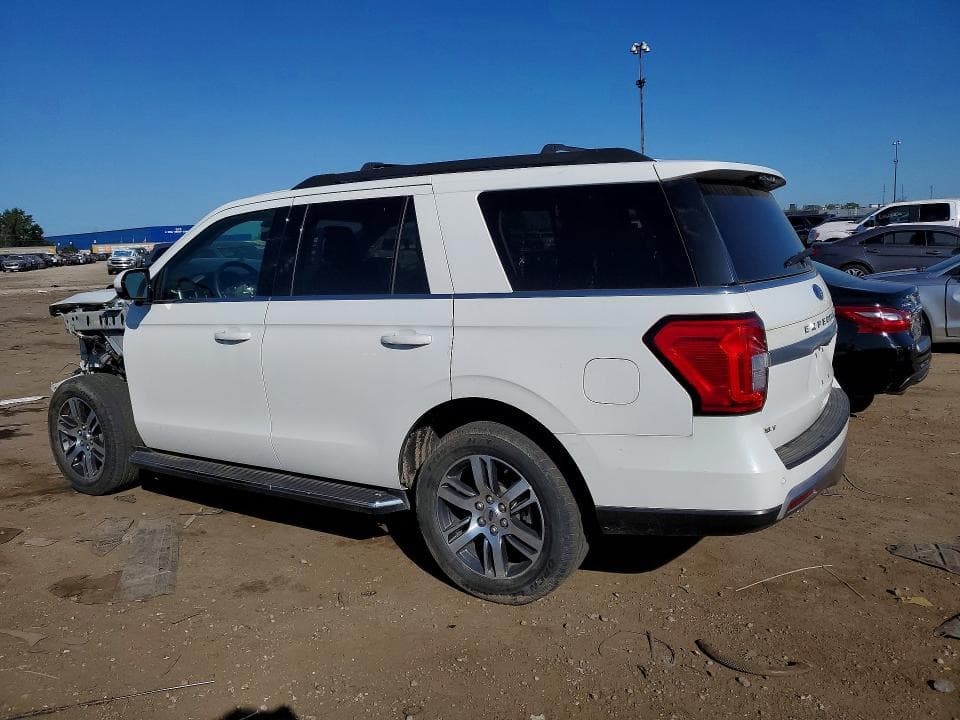 2022 FORD EXPEDITION XLT 2