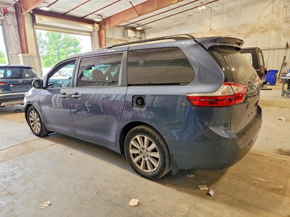 2017 TOYOTA SIENNA XLE PREMIUM 7-PASSENGER 2
