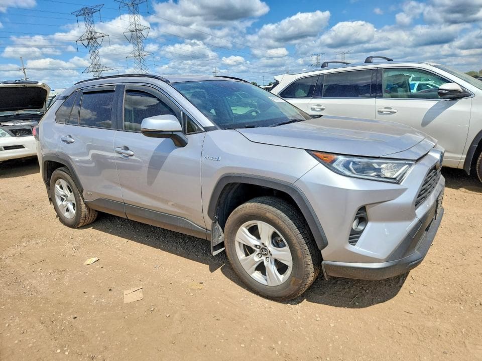 2019 TOYOTA RAV4 HYBRID XLE 4