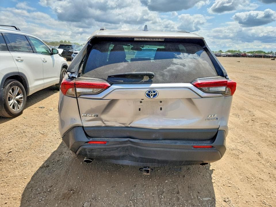 2019 TOYOTA RAV4 HYBRID XLE 6