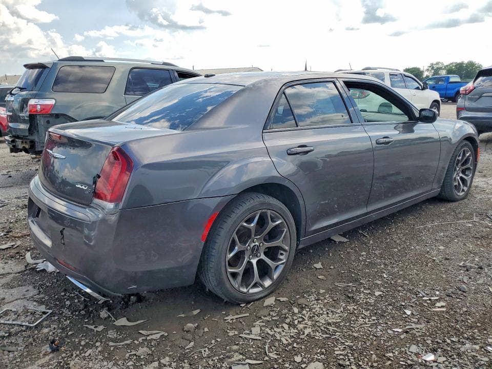 2017 CHRYSLER 300 S 3