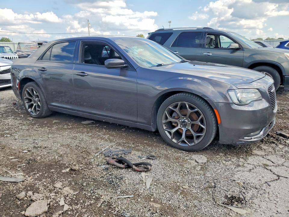 2017 CHRYSLER 300 S 4