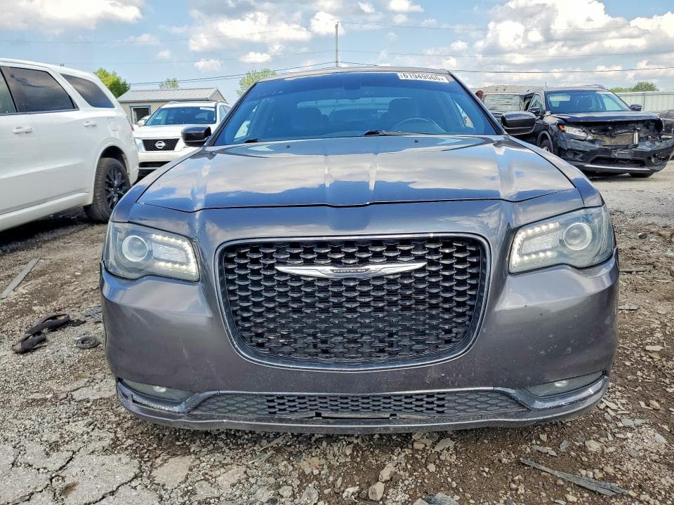 2017 CHRYSLER 300 S 5