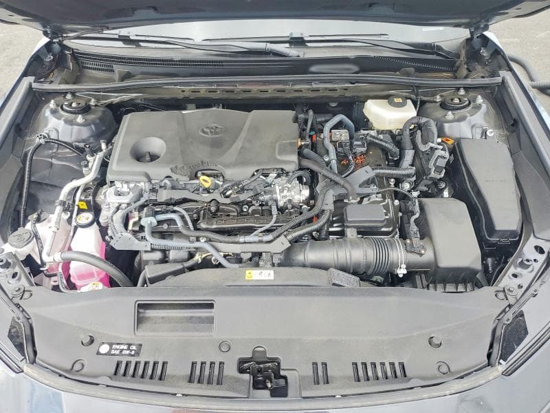 2025 TOYOTA CAMRY XLE 11