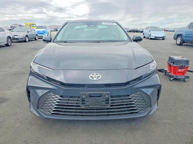 2025 TOYOTA CAMRY XLE 5