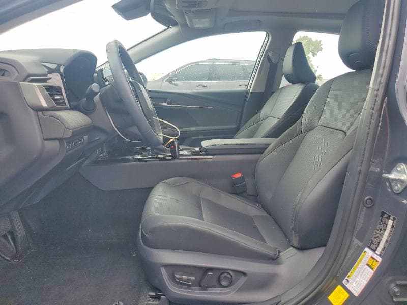 2025 TOYOTA CAMRY XLE 7