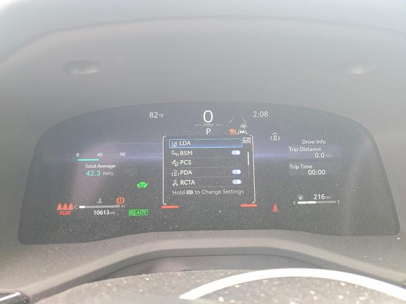 2025 TOYOTA CAMRY XLE 9