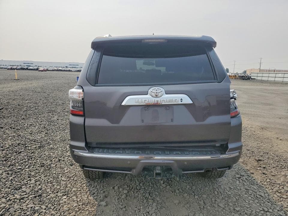 2017 TOYOTA 4RUNNER LIMITED 6