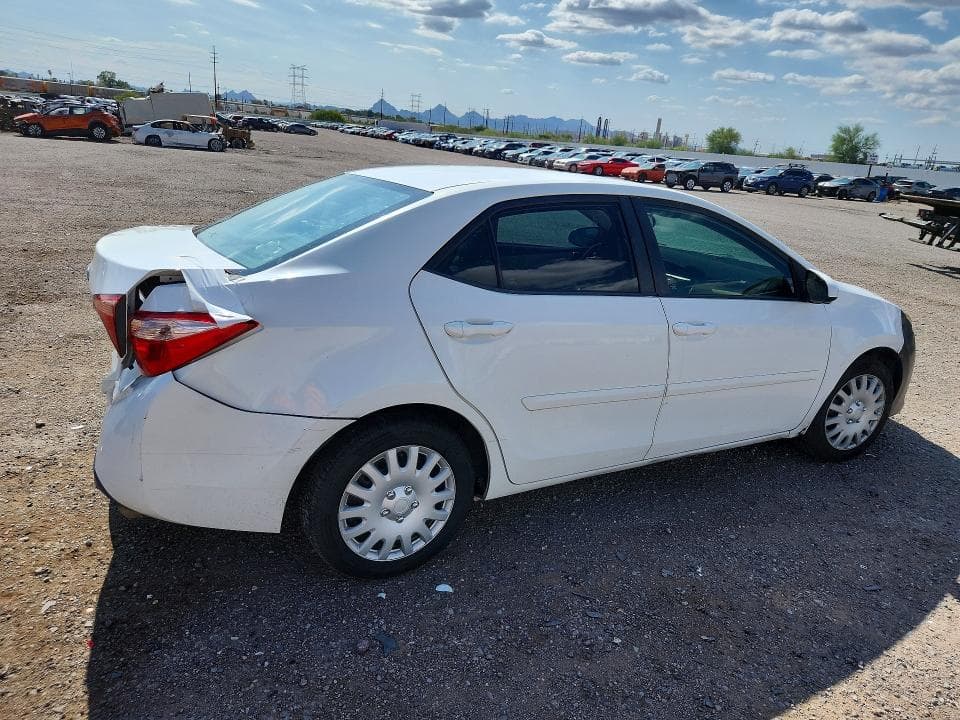 2017 TOYOTA COROLLA LE 3