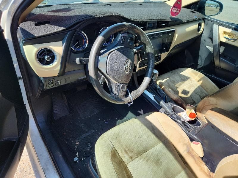 2017 TOYOTA COROLLA LE 8