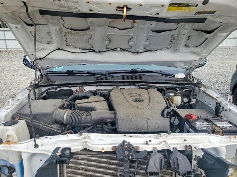 2017 TOYOTA TACOMA LIMITED 11