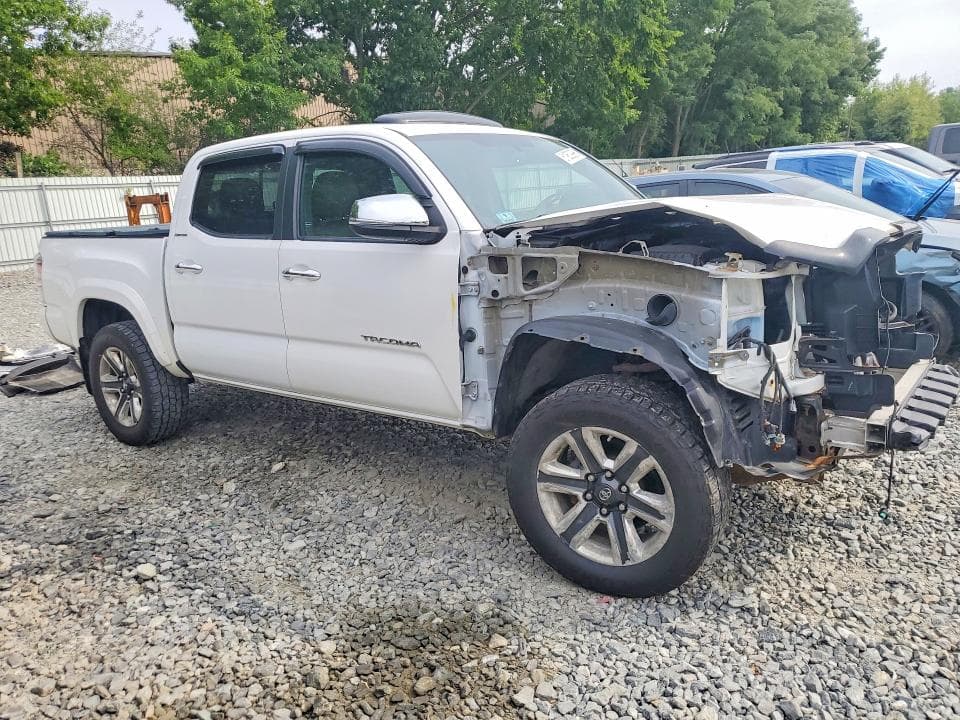 2017 TOYOTA TACOMA LIMITED 4