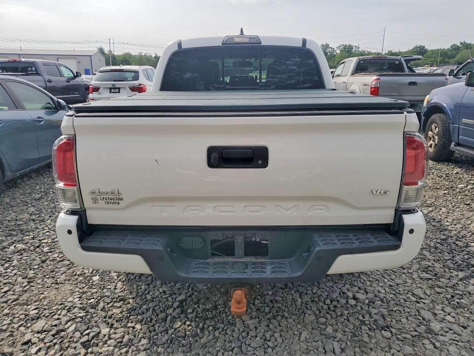 2017 TOYOTA TACOMA LIMITED 6