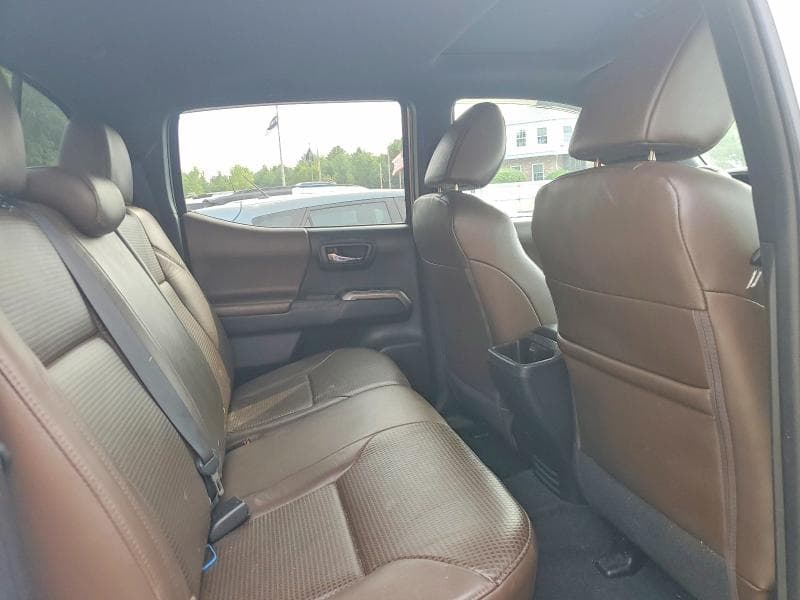 2017 TOYOTA TACOMA LIMITED 10