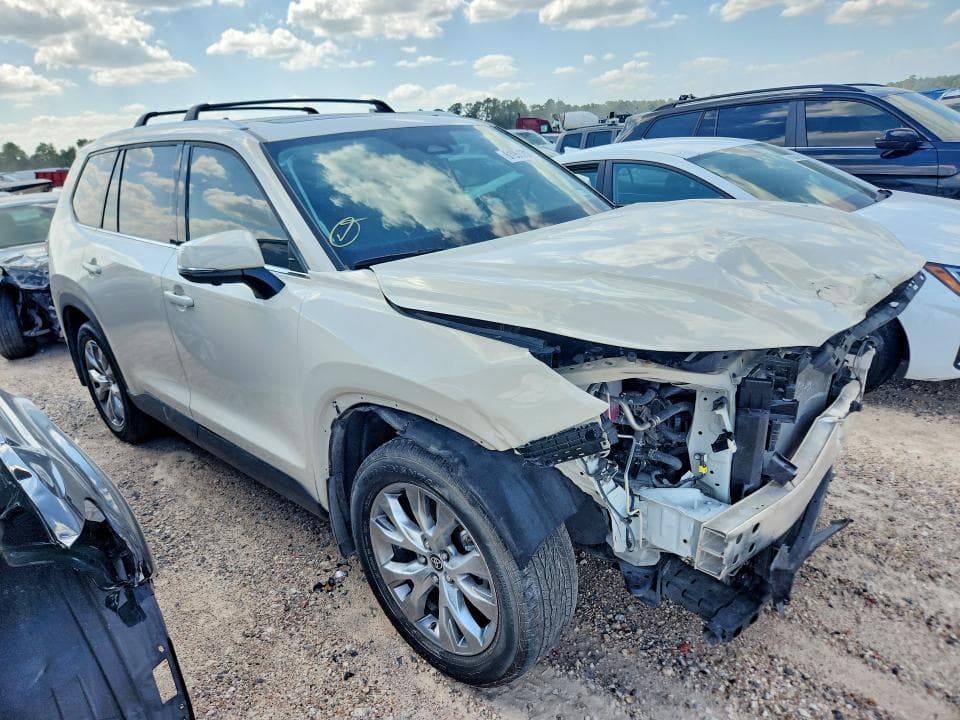 2024 TOYOTA GRAND HIGHLANDER LIMITED 4