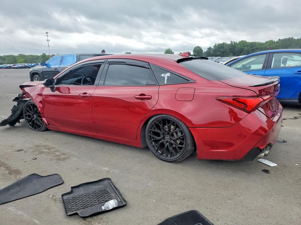 2019 TOYOTA AVALON XSE 2