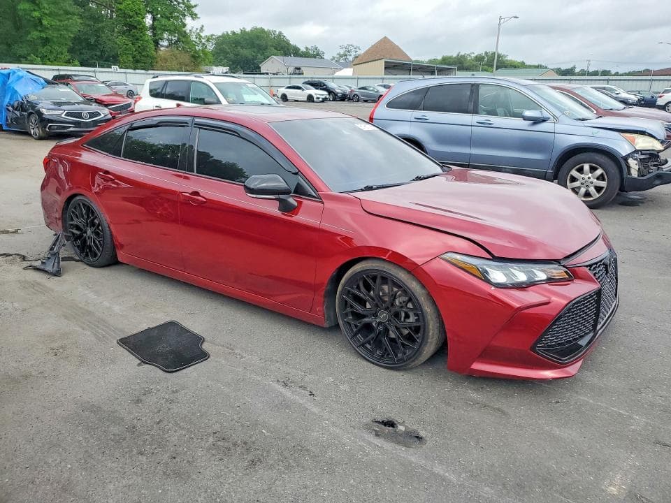 2019 TOYOTA AVALON XSE 4