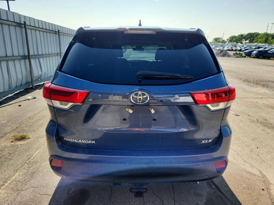 2019 TOYOTA HIGHLANDER XLE XLE 6