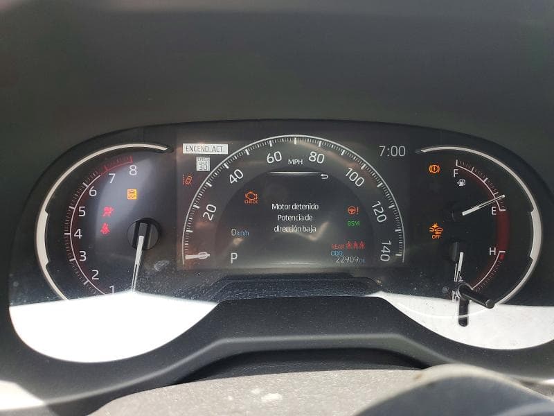 2025 TOYOTA RAV4 XLE PREMIUM 9